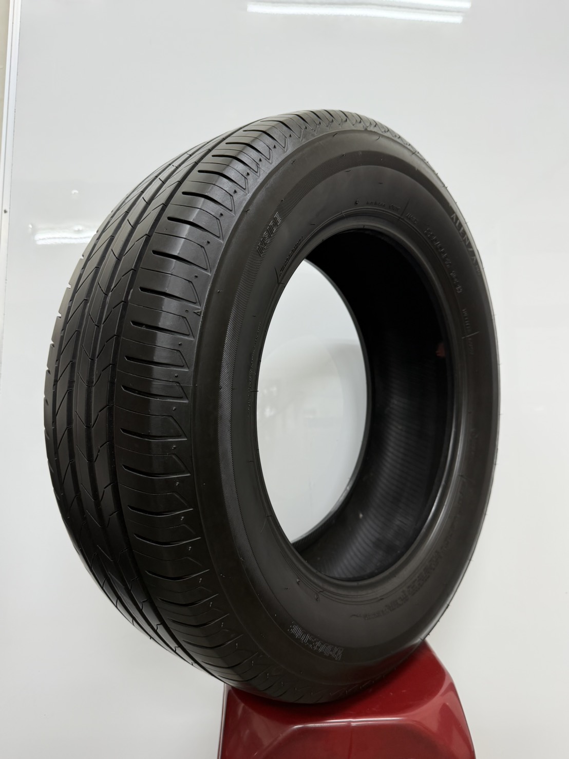 17吋普利司通$2500